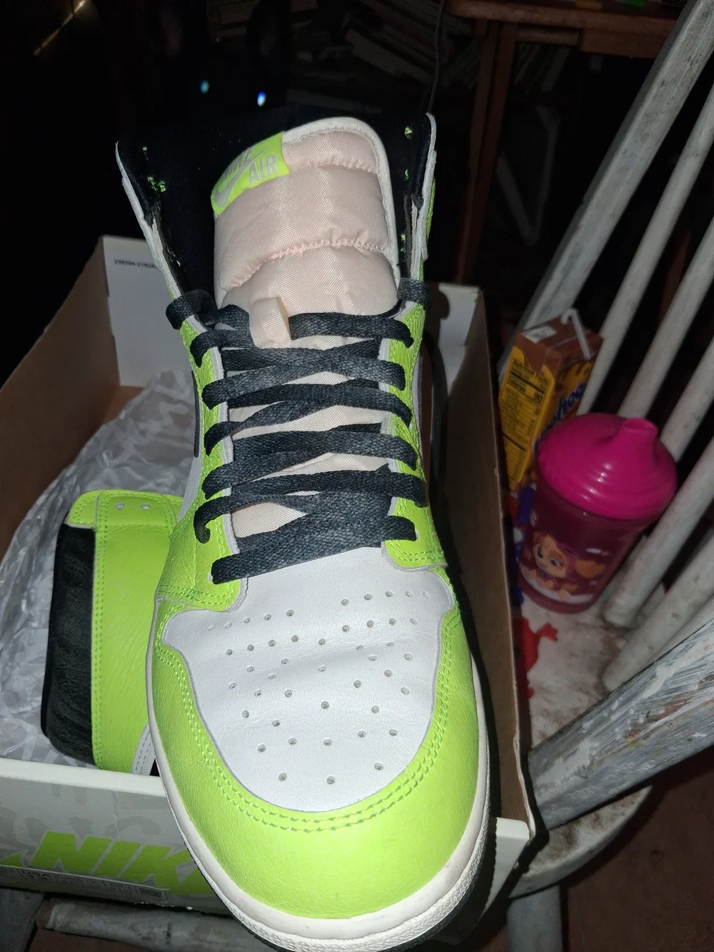 Jordan Air Jordan 1 Retro High OG Volt/Black/White With Orginal Box